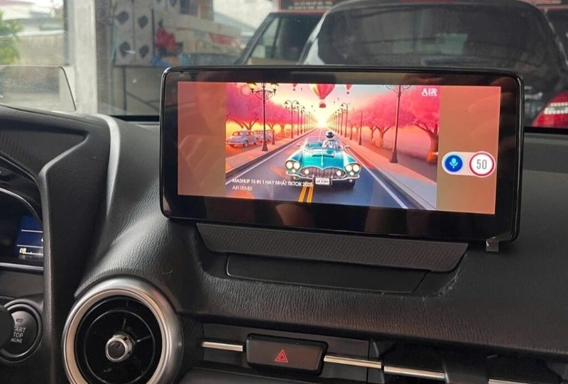 Màn hình Android 10 inch Bisonic Mazda 2 360 1 hệ điều hành